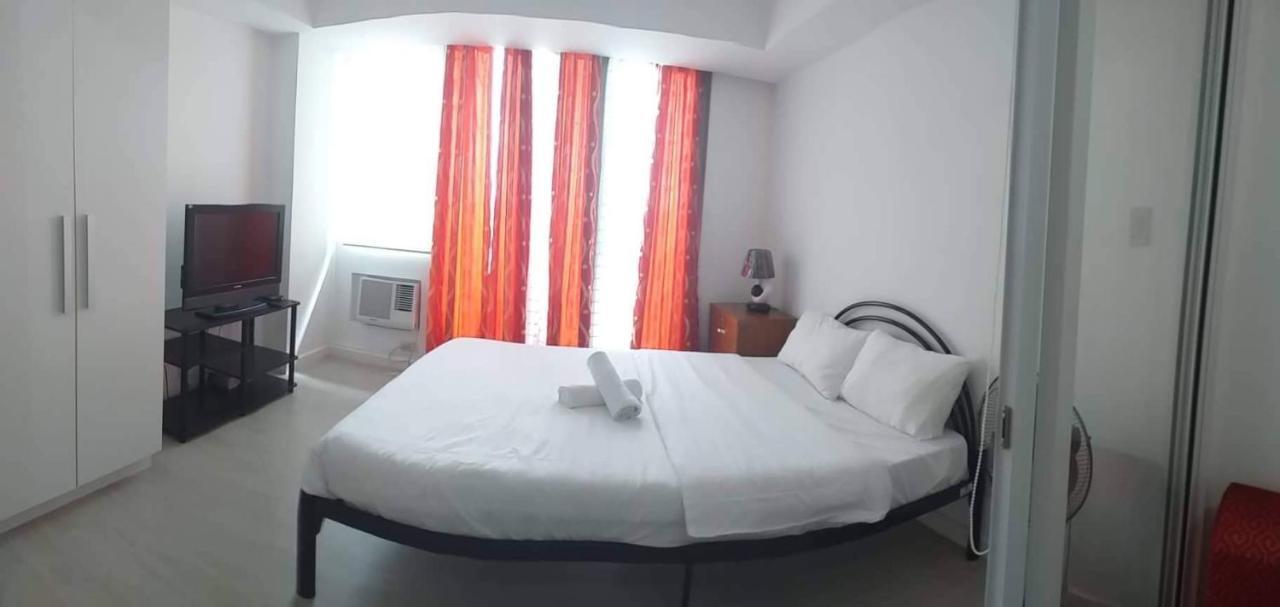 Azure C2 Balcony Wifi Near Mall Airport Multiple Units Paranaque City Екстер'єр фото