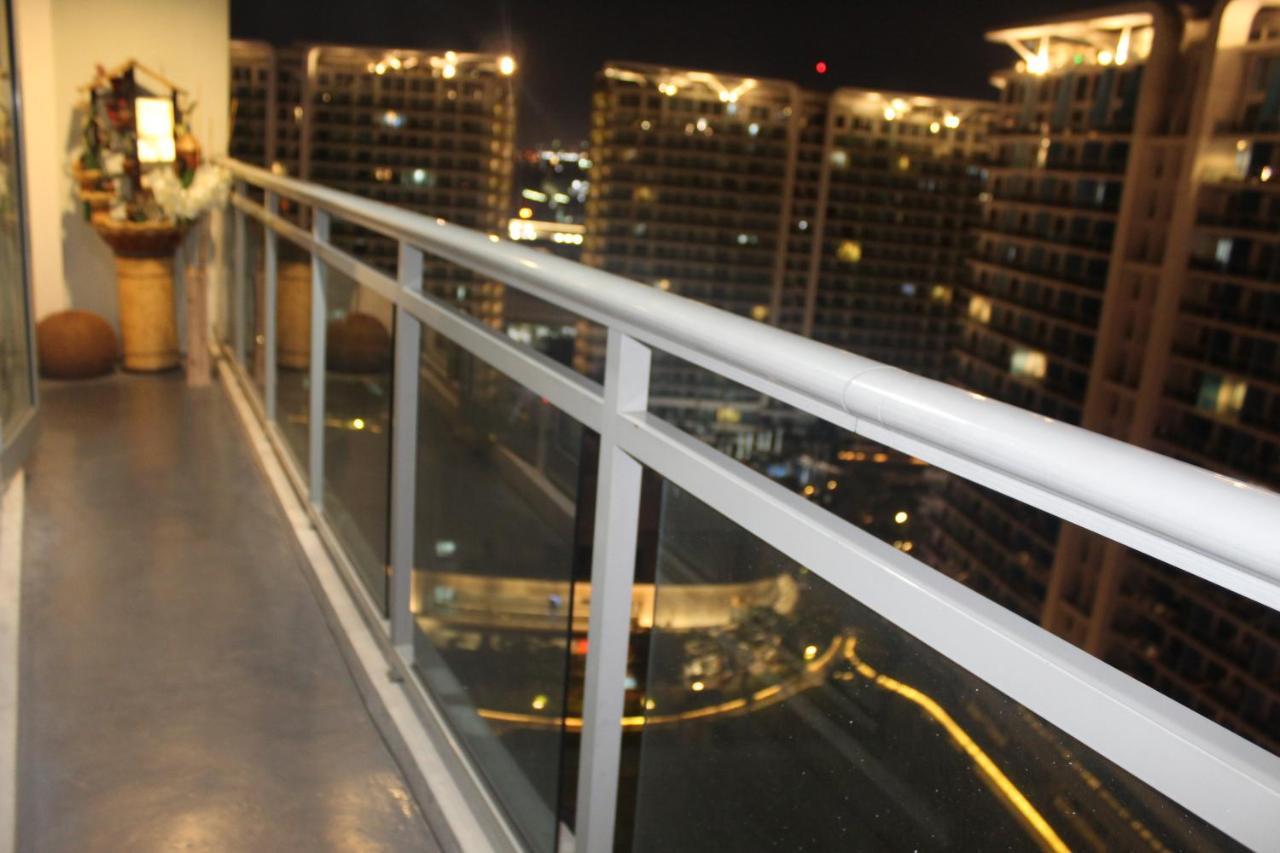 Azure C2 Balcony Wifi Near Mall Airport Multiple Units Paranaque City Екстер'єр фото