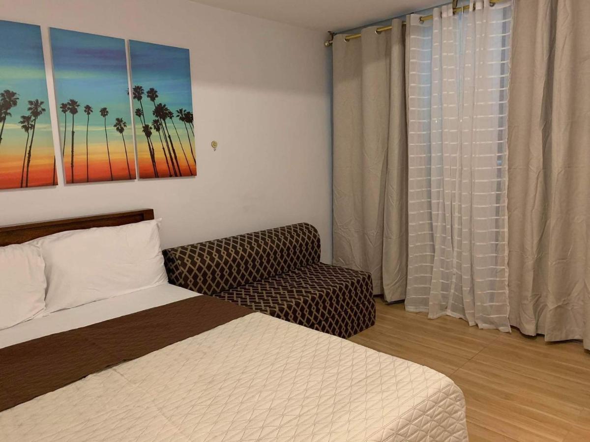 Azure C2 Balcony Wifi Near Mall Airport Multiple Units Paranaque City Екстер'єр фото