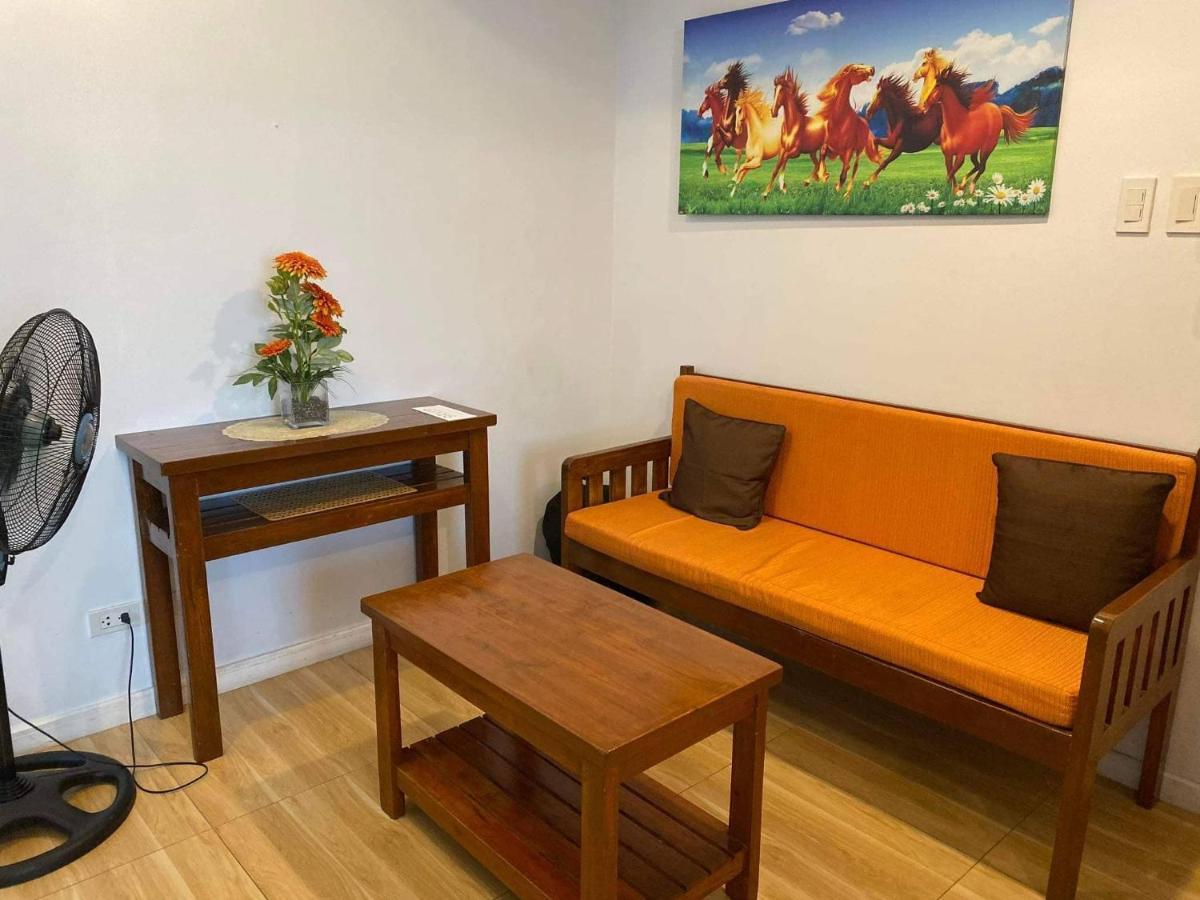 Azure C2 Balcony Wifi Near Mall Airport Multiple Units Paranaque City Екстер'єр фото